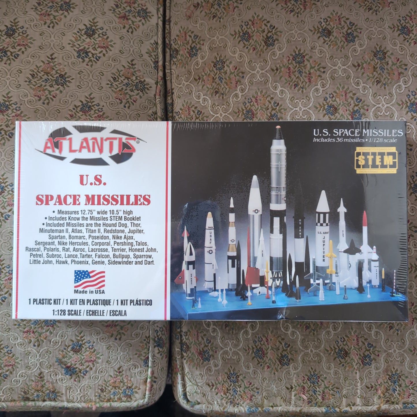 Atlantis U.S. Space Missiles 1:128 Plastic Model Set